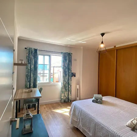 Apartament Atico Con Terraza En El Corazon De *
